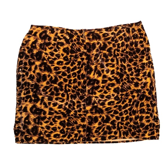 Vintage Emanuel Ungaro Women's Velvet Leopard Print Skirt – Size 14 / EU 48‎ - Picture 3 of 9